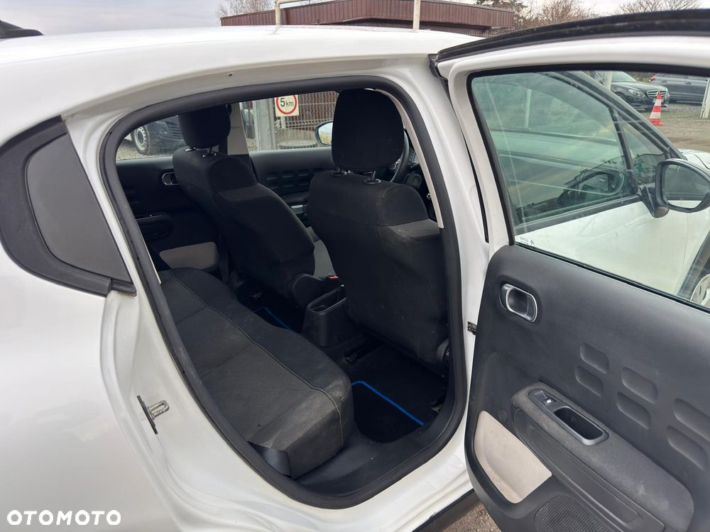 Citroën C3 BlueHDi 100 S&S SHINE - 11