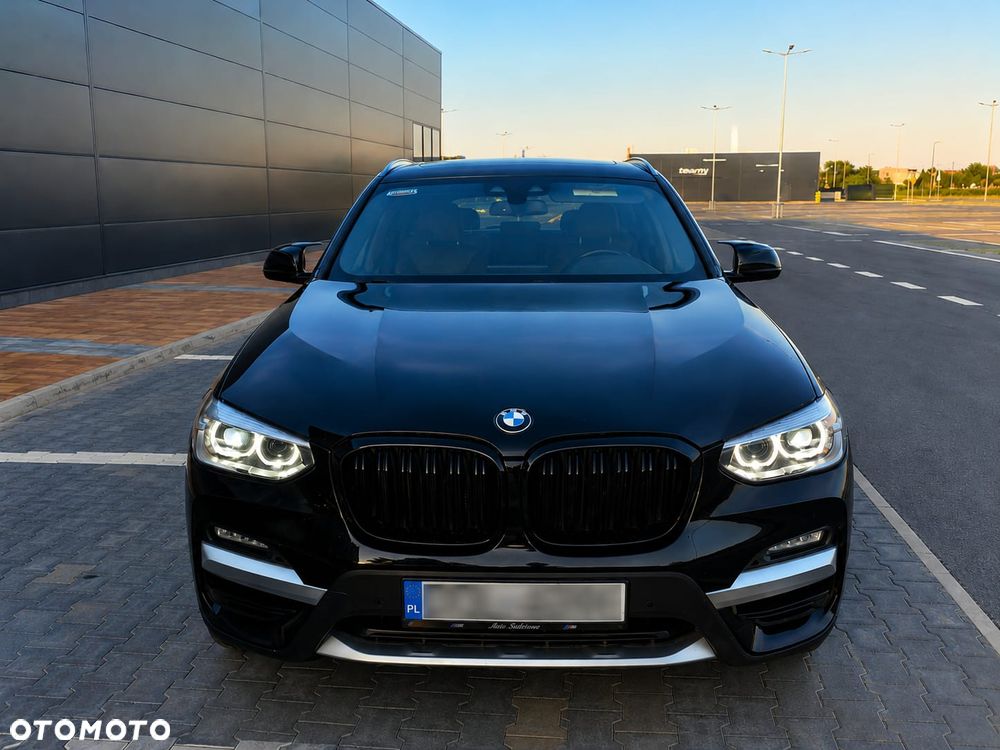 BMW X3 xDrive30i Advantage - 4