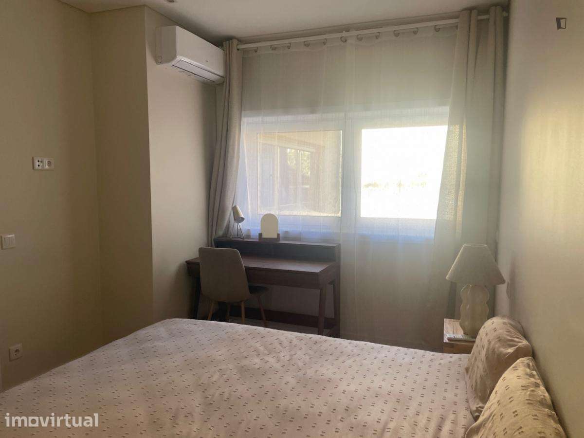 Quarto - localizado em Cedofeita Porto - Grande imagem: 3/38