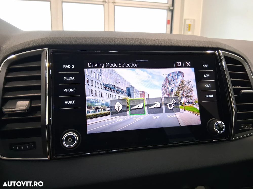 Skoda Karoq 1.5 TSI DSG Style - 27
