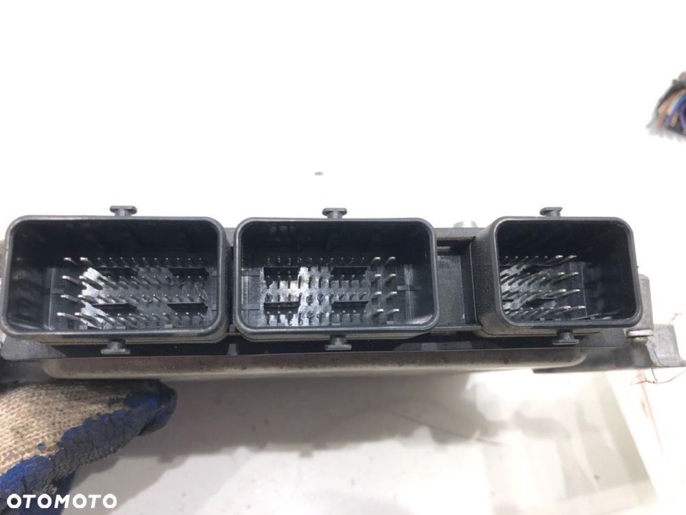 KOMPUTER SILNIKA  PEUGEOT 407 SW (6E_) 2004 - 2011 2.0 HDi 135 100 kW [136 KM] olej napędowy 2004 - - 3