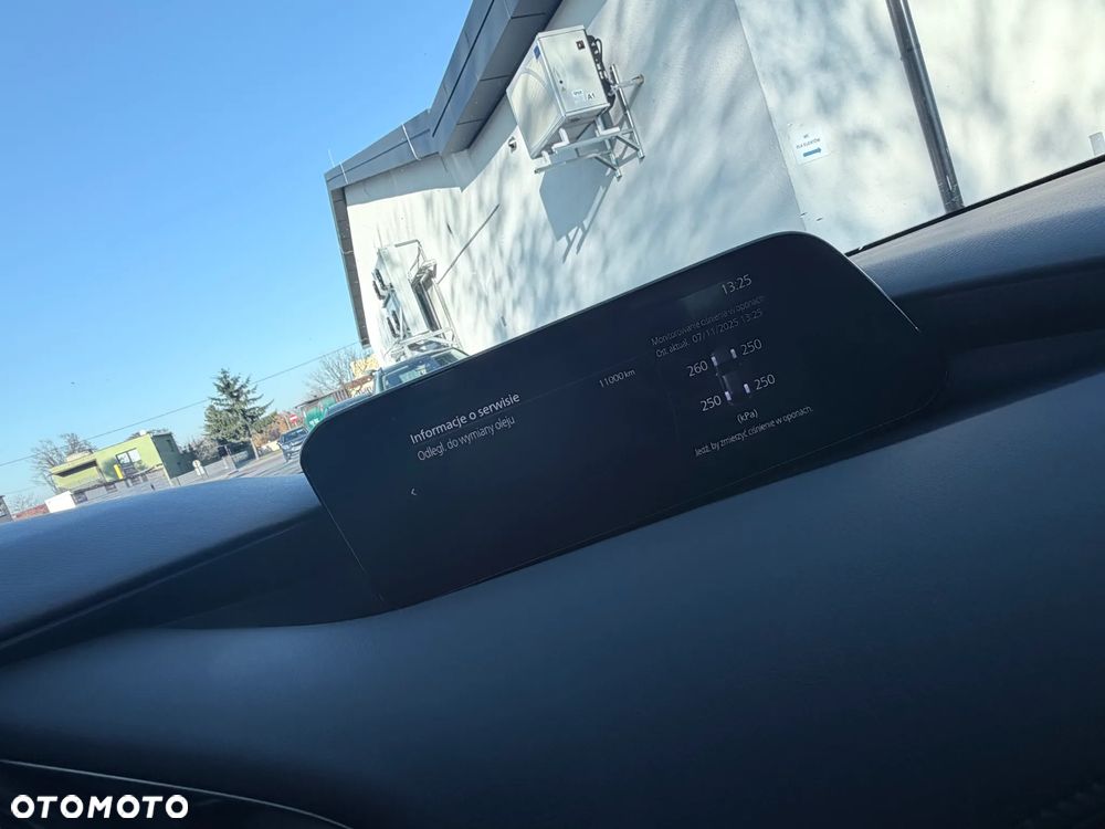 Mazda 3 SKYACTIV-X 2.0 M-Hybrid SELECTION - 26