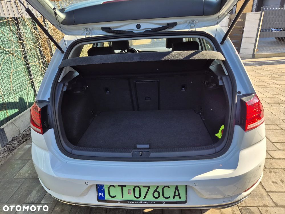 Volkswagen Golf - 5