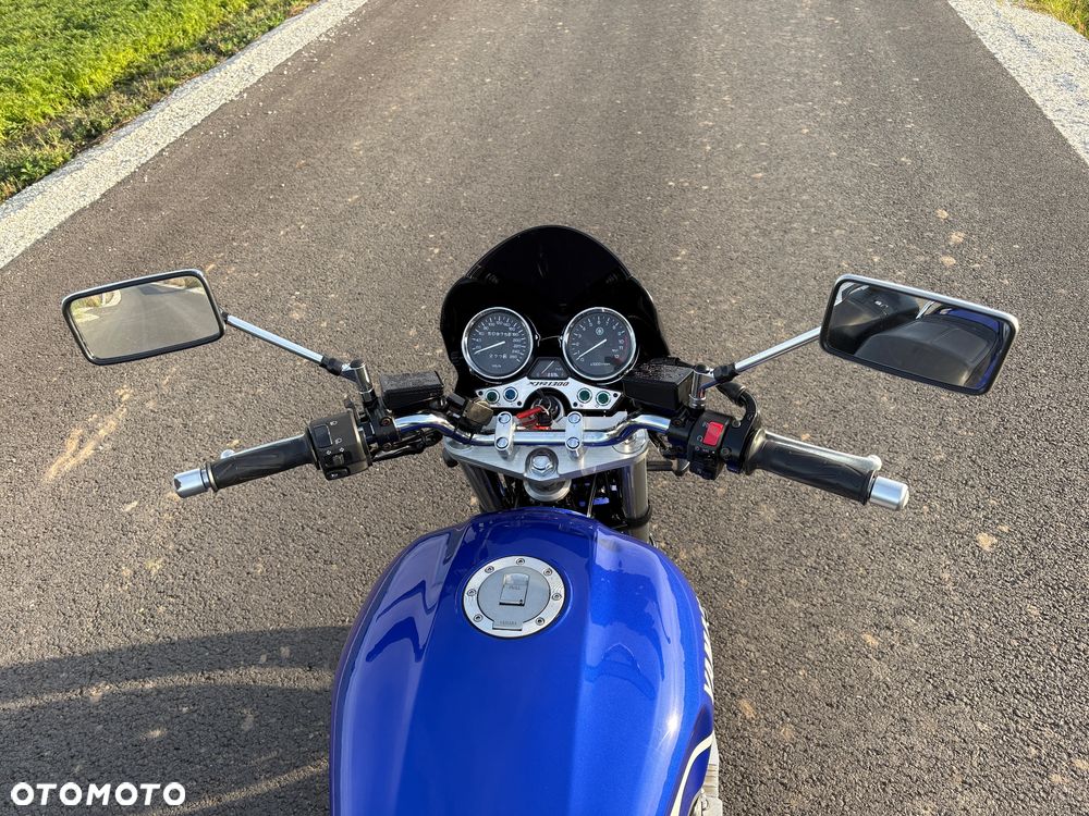 Yamaha XJR - 30