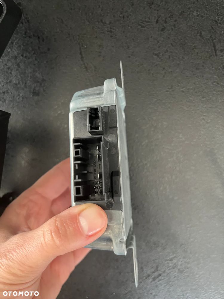 MODUŁ RADIA TELEFONU 13384291 OPEL ZAFIRA C - 2