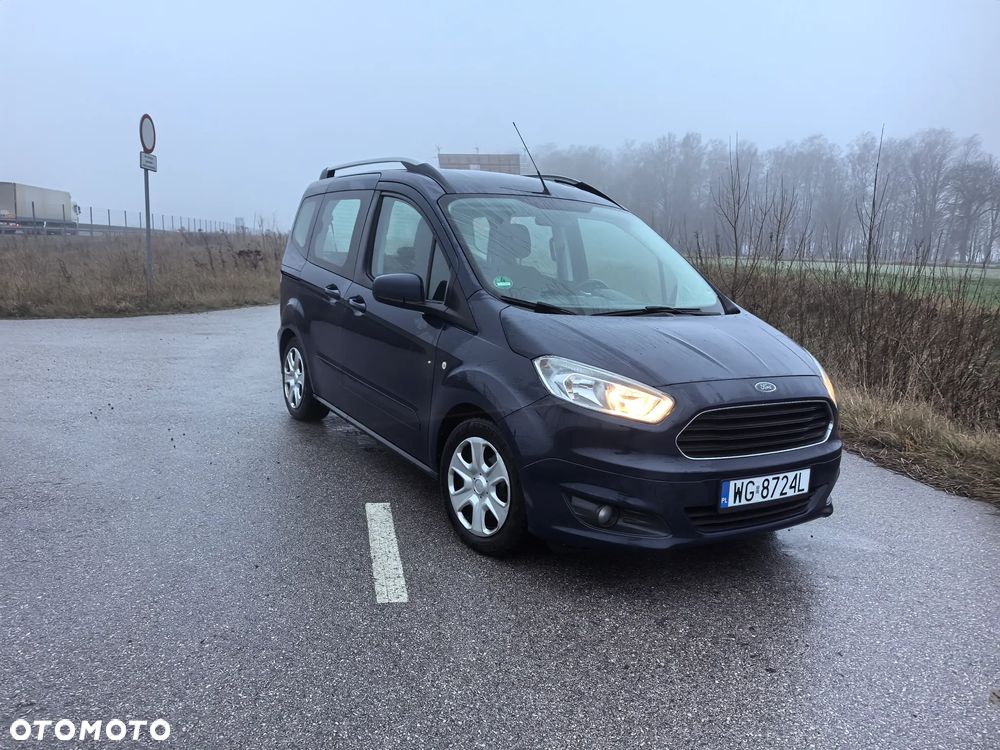 Ford Tourneo Courier - 11