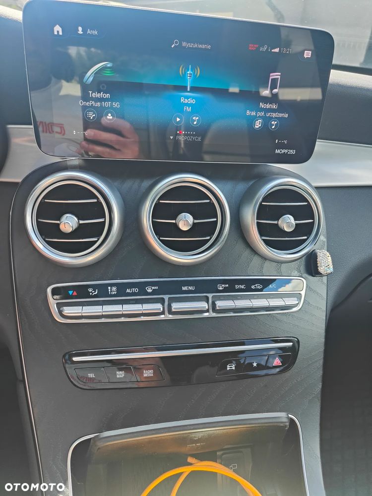 Mercedes-Benz GLC 300 4Matic 9G-TRONIC AMG Line - 20