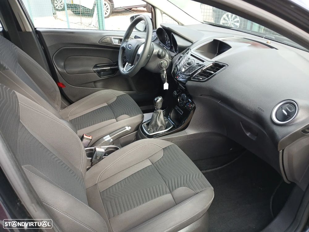 Ford Fiesta 1.0 T EcoBoost Titanium - 22