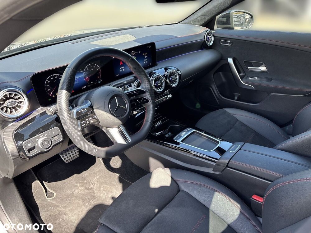 Mercedes-Benz CLA - 15