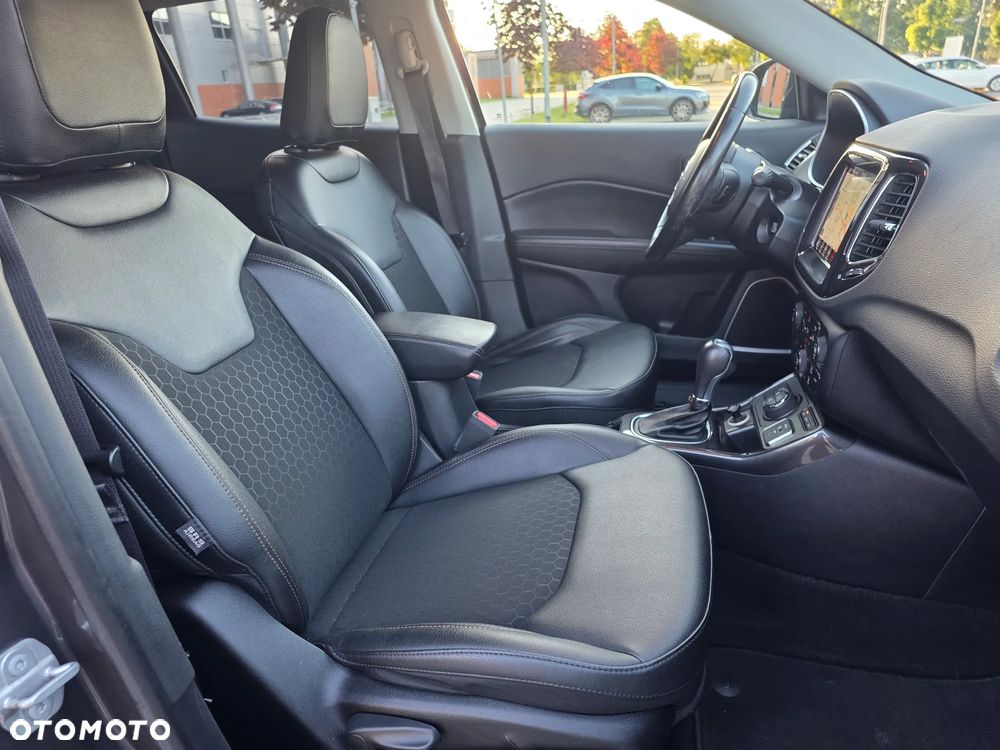 Jeep Compass - 11