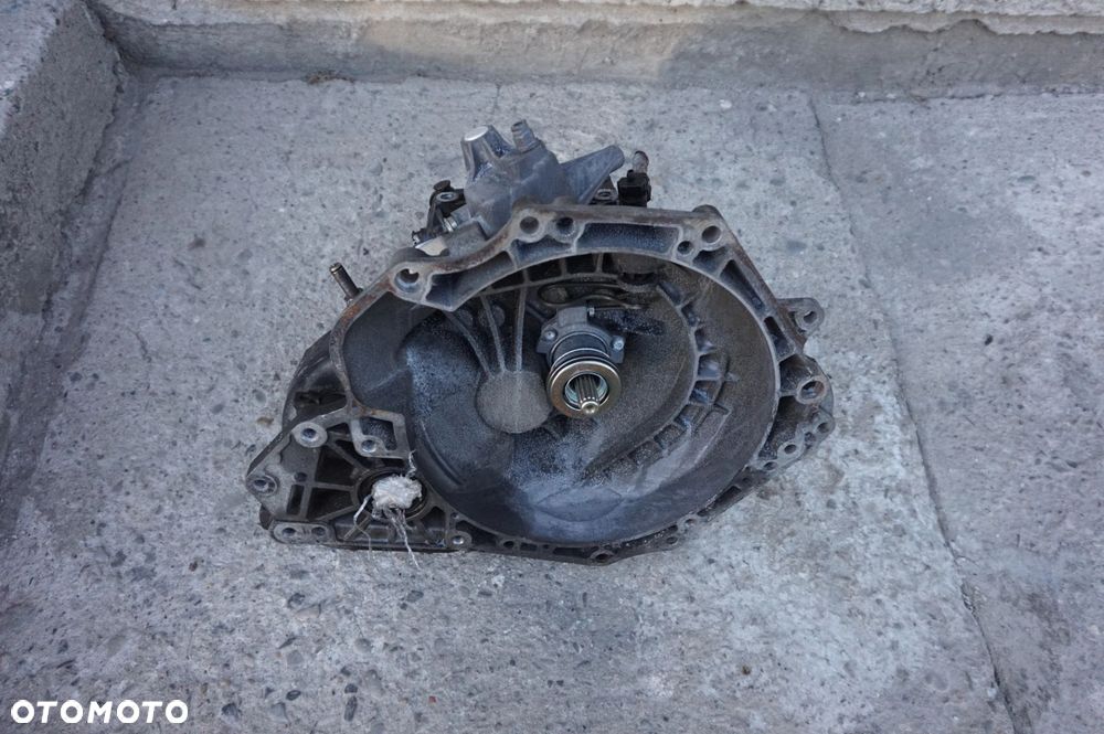 SKRZYNIA 1.4 3LS374 OPEL CORSA E ADAM - 2