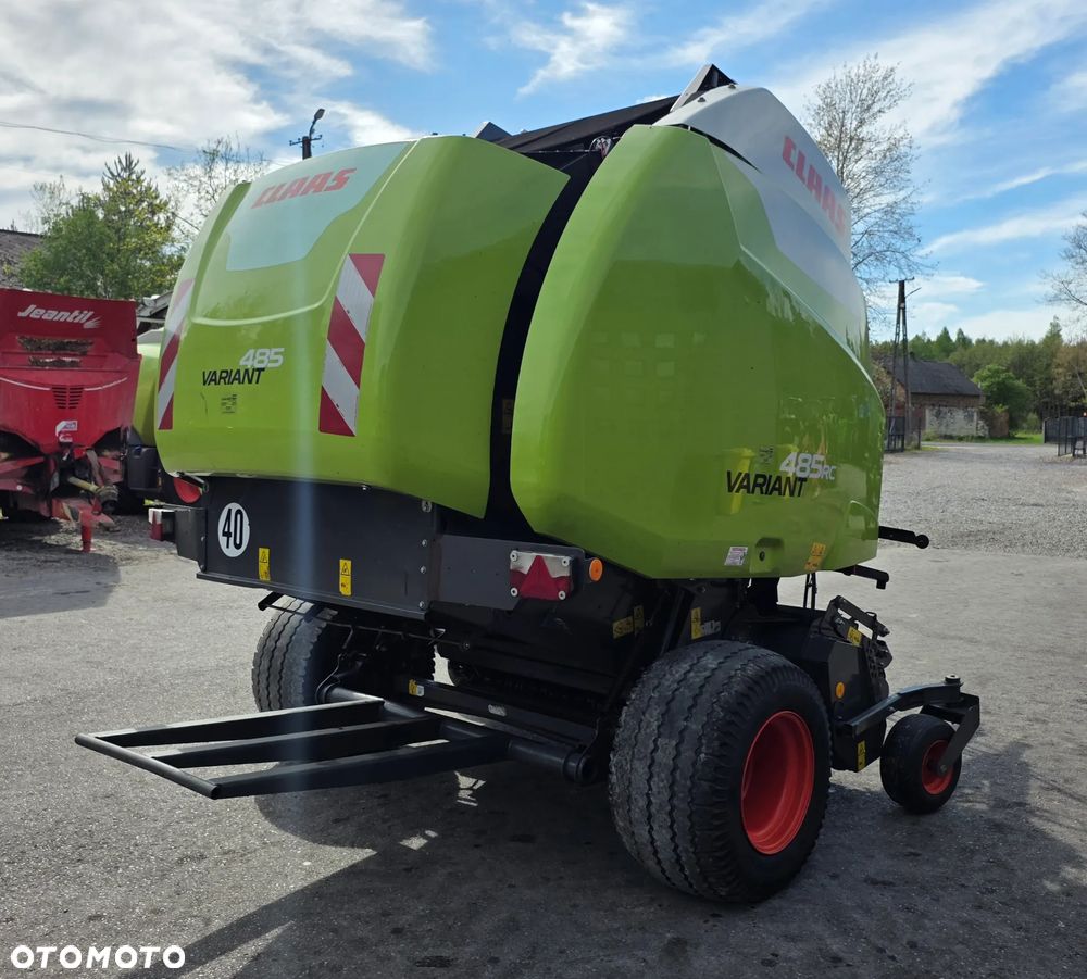 Claas Variant 485 RC - 7