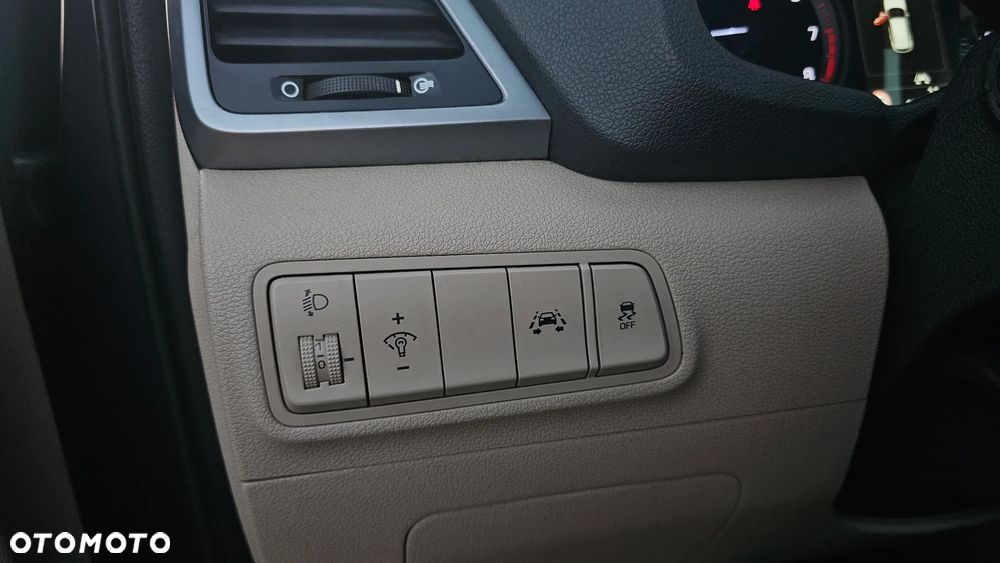 Hyundai Tucson blue 1.6 GDi 2WD Navi - 29