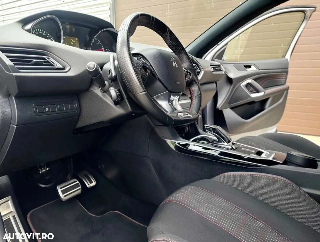 Peugeot 308 1.5L BlueHDI 130 S&S EAT8 GT - 17