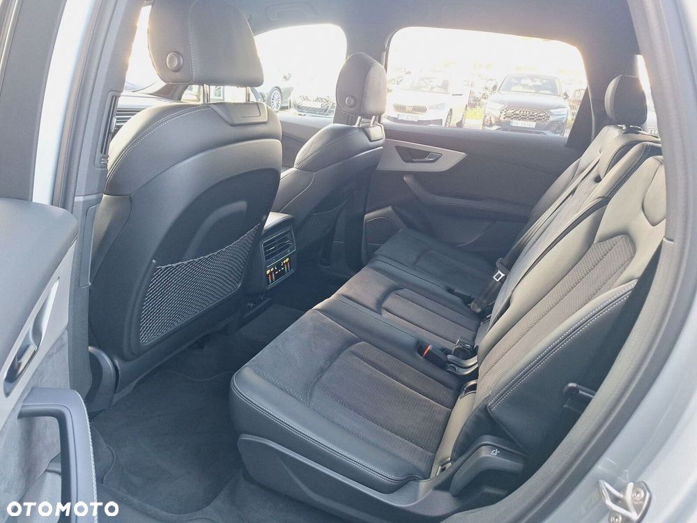 Audi Q7 45 TDI mHEV Quattro S Line Tiptr - 29