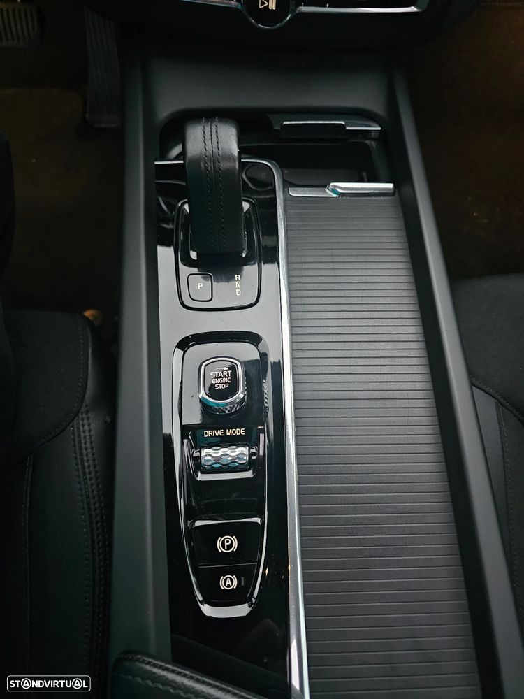 Volvo XC 60 2.0 T8 PHEV Inscription AWD - 7