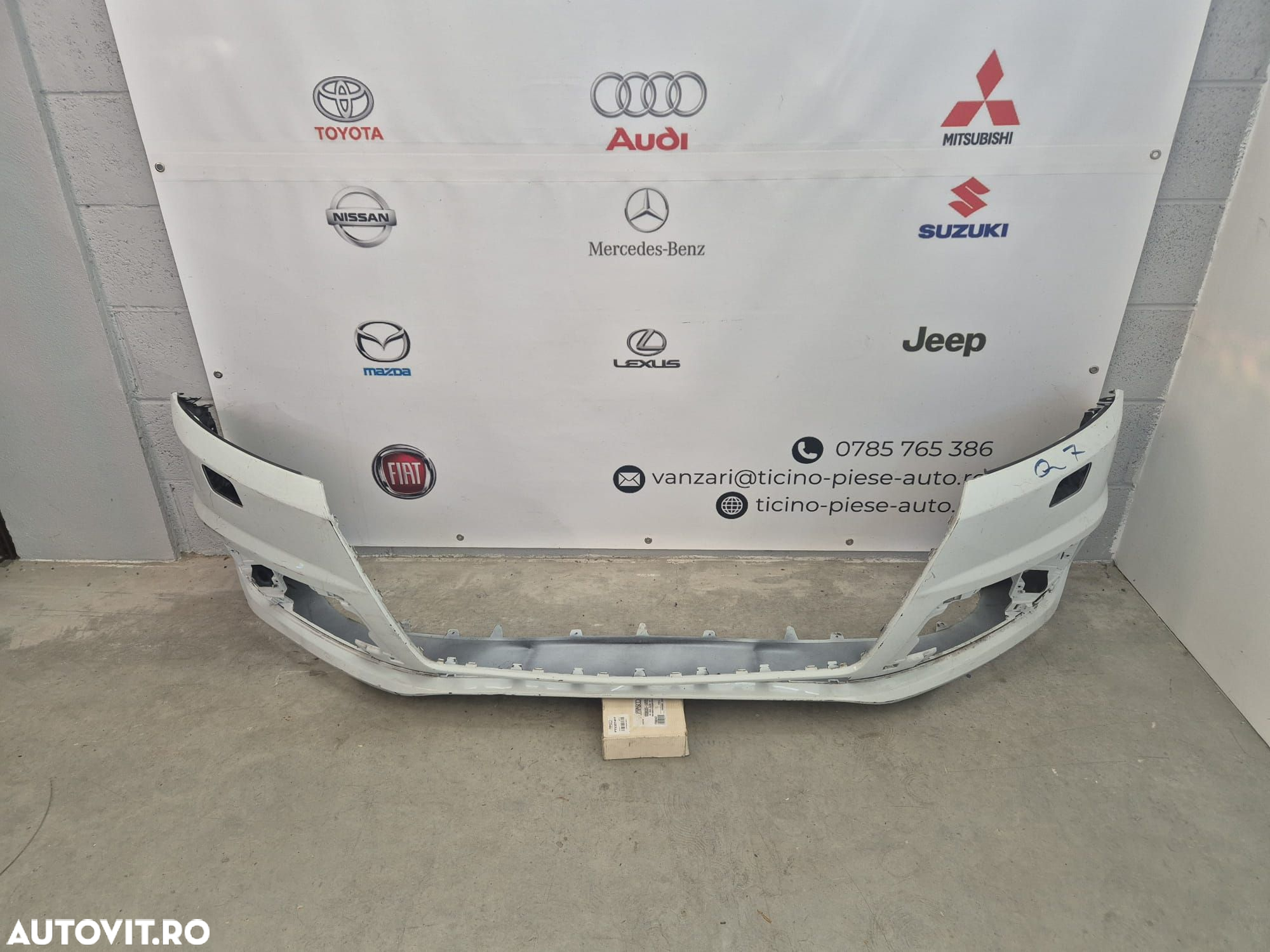 Bara fata Audi Q7  S-LINE dupa 2015 - 4