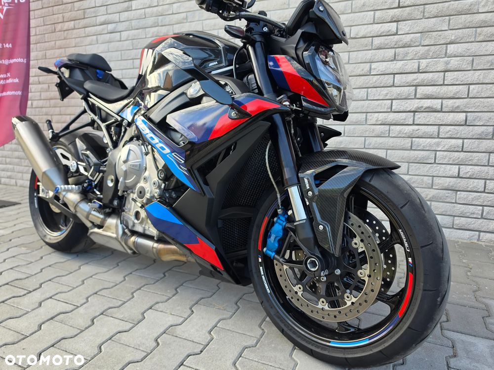 BMW R - 8