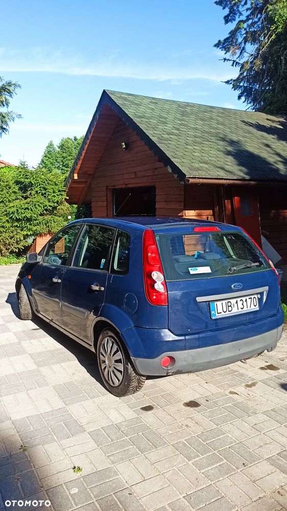 Ford Fiesta 1.3 Ambiente - 4