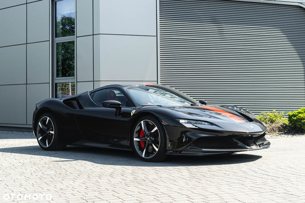 Ferrari SF90 Spider - 11