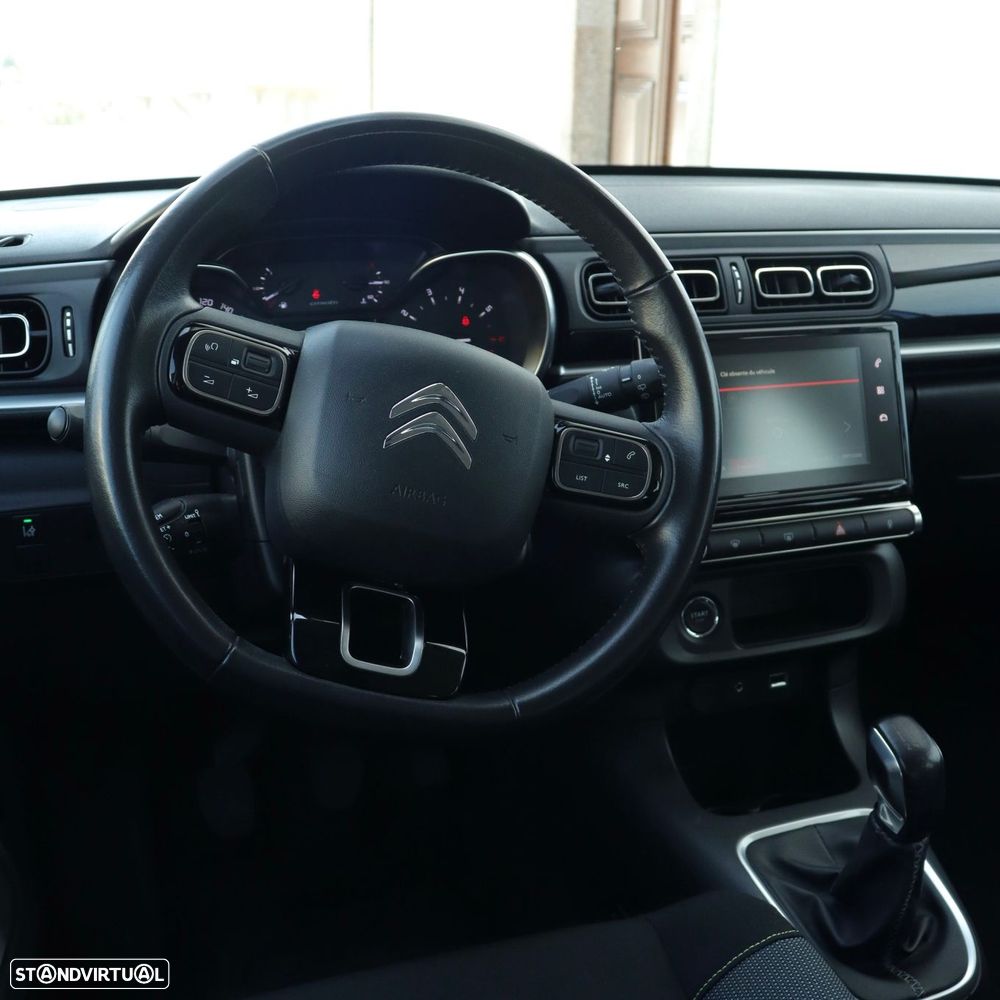 Citroën C3 1.2 PureTech Shine - 16