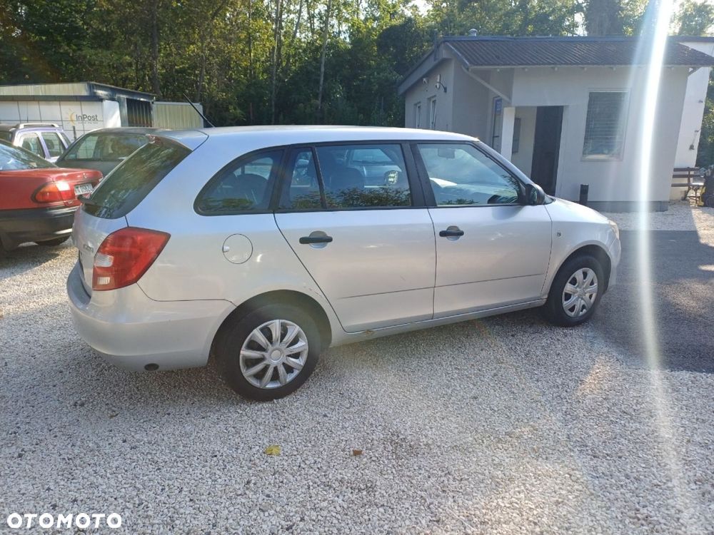 Skoda Fabia - 4