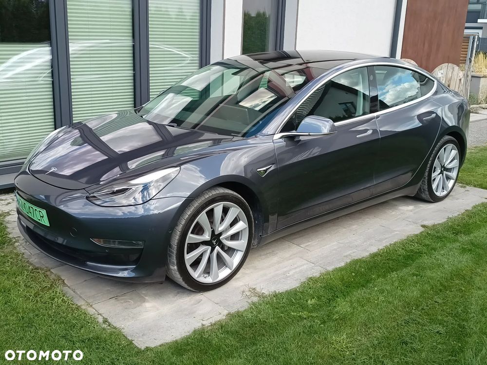 Tesla Model 3 Langstreckenbatterie Allradantrieb Dual Motor - 6