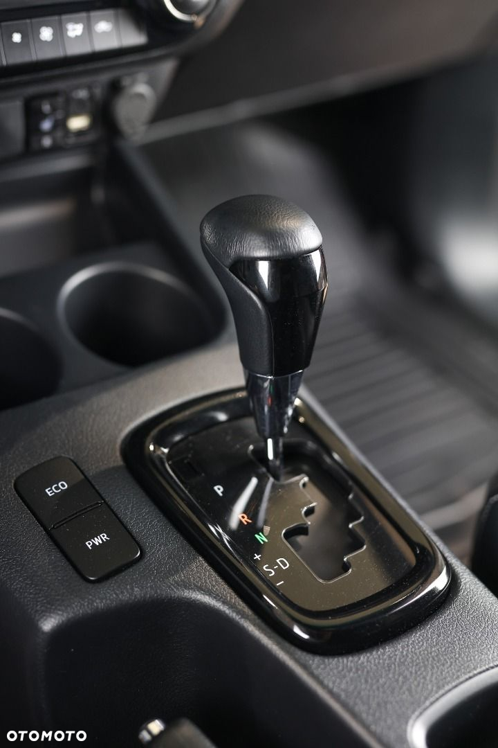 Toyota Hilux - 17