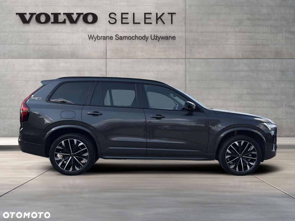 Volvo XC 90 - 7