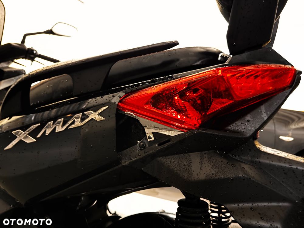 Yamaha X-max - 10
