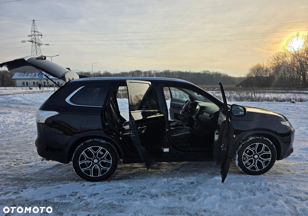 Mitsubishi Outlander 2.2 DID Instyle Navi - 7