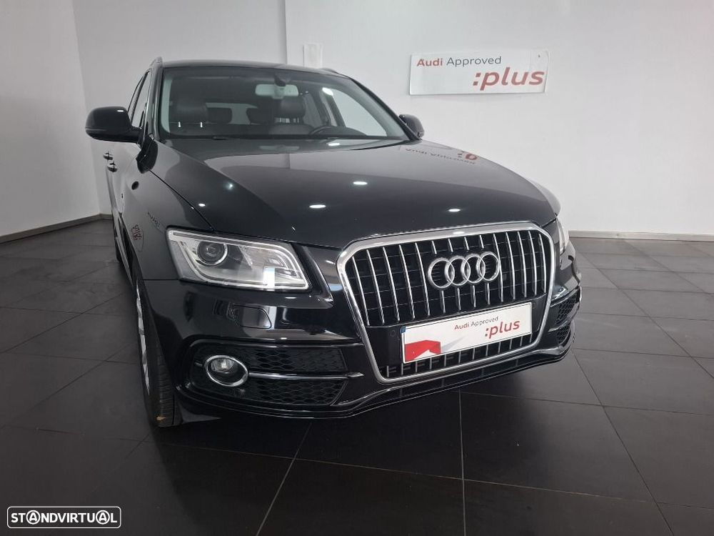 Audi Q5 2.0 TDI Business Line S-line - 4