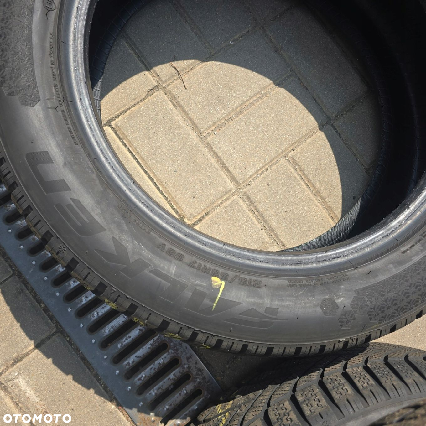 FALKEN EUROWINTER HS02 215/55R17 98V 23R 4X - 7