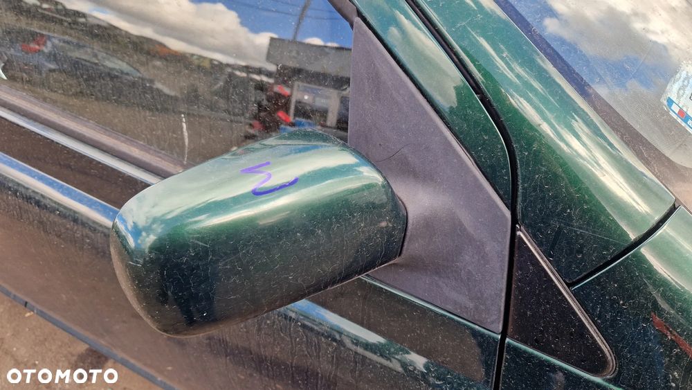 TOYOTA YARIS I LUSTERKO PREAW ELEKTRYCZNE 6R4 - 1