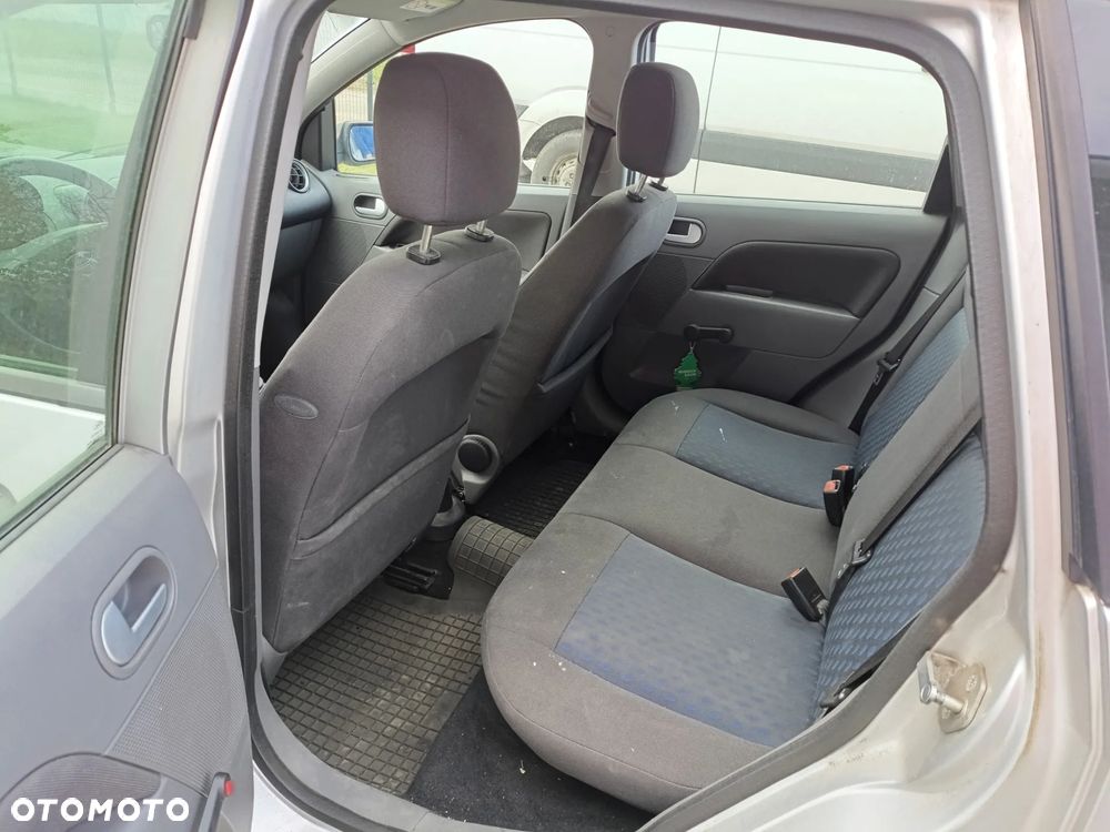 Ford Fiesta - 7