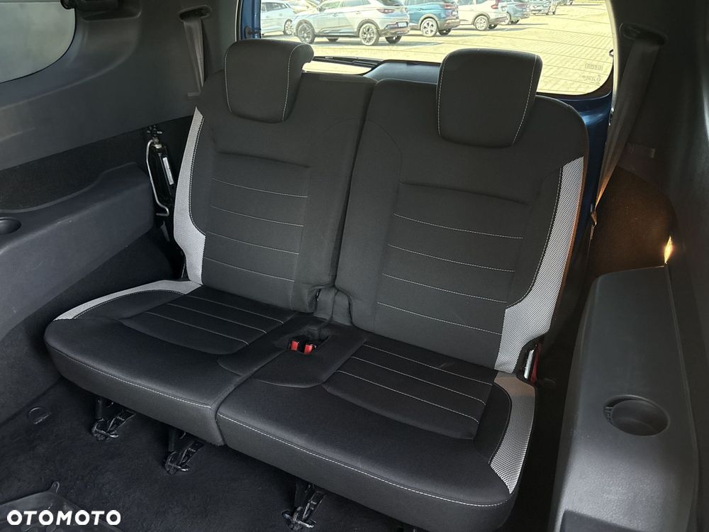 Dacia Lodgy 1.5 Blue dCi Stepway S&S - 11
