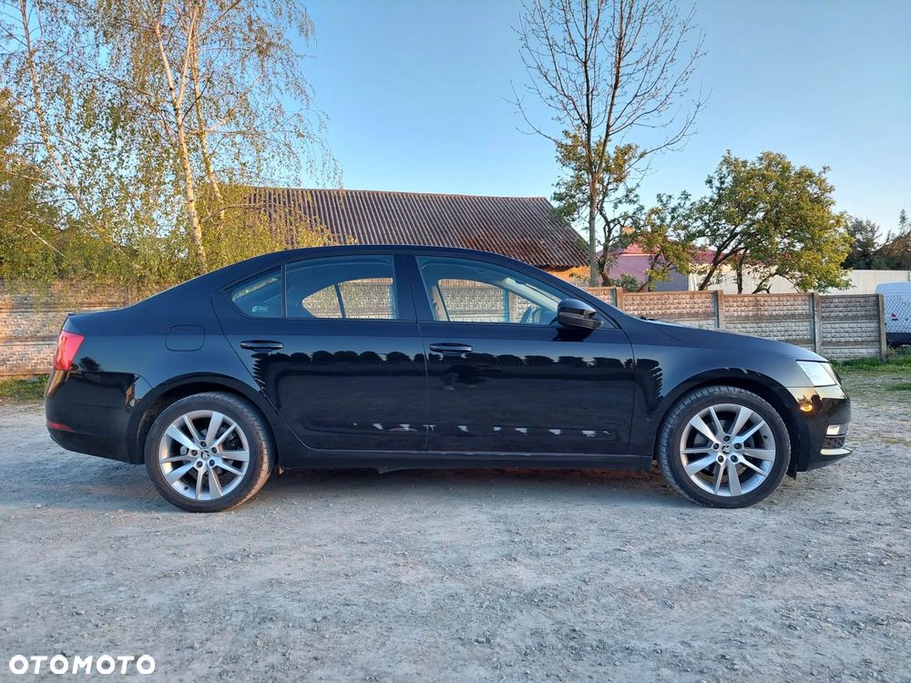 Skoda Octavia 1.5 TSI ACT Style DSG - 10