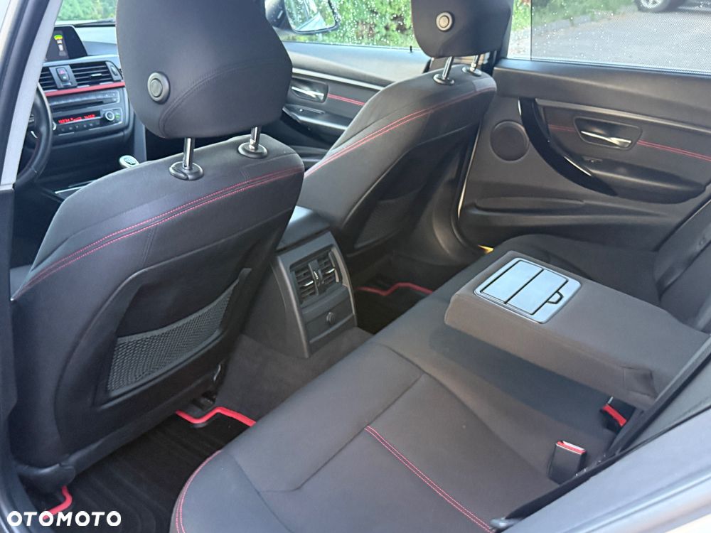 BMW Seria 3 316i Sport Line - 12