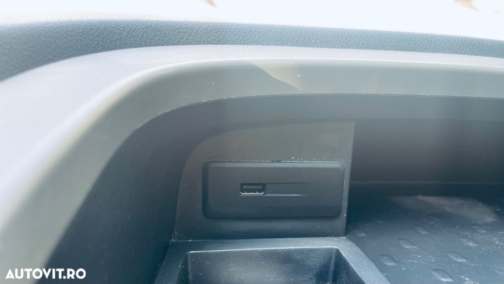 RENAULT Trafic 2019 — imagine 24