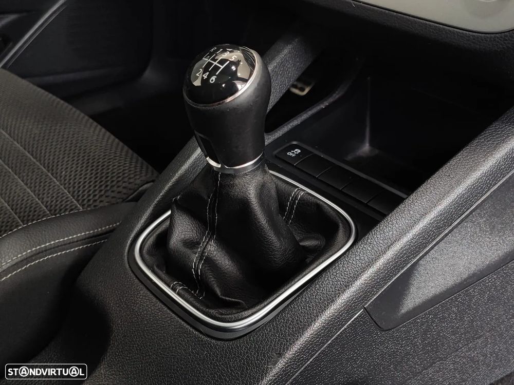 VW Scirocco 2.0 TDI Match - 34