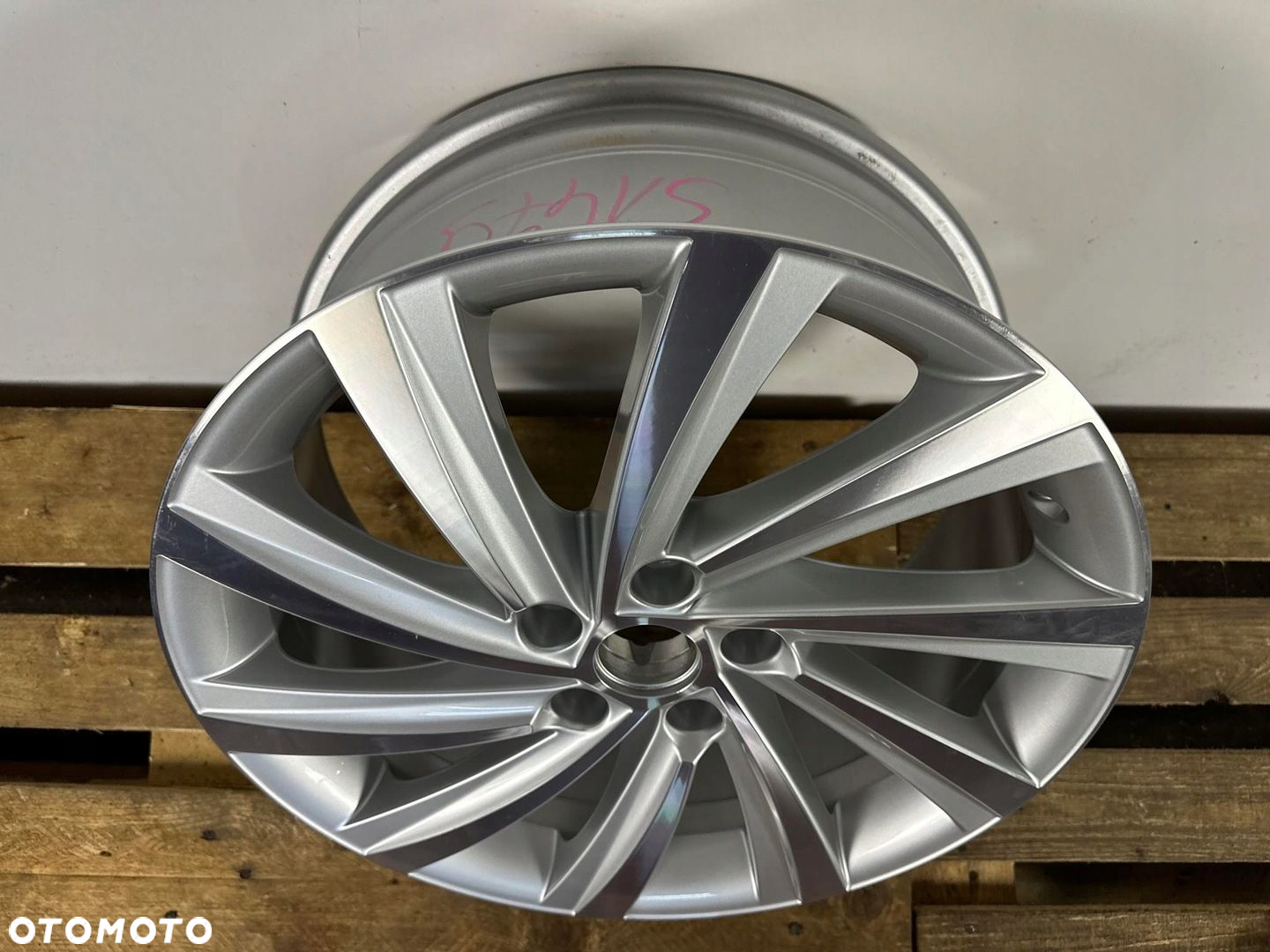 FELGA ALUMINIOWA SKODA OCTAVIA IV 4 5E3 18" 7.5 5E3601025J CALA LADNA ORG - 4