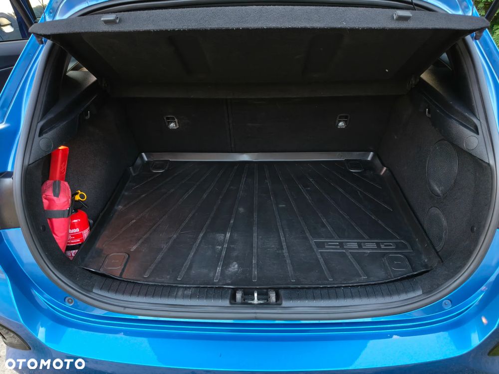 Kia Ceed - 37