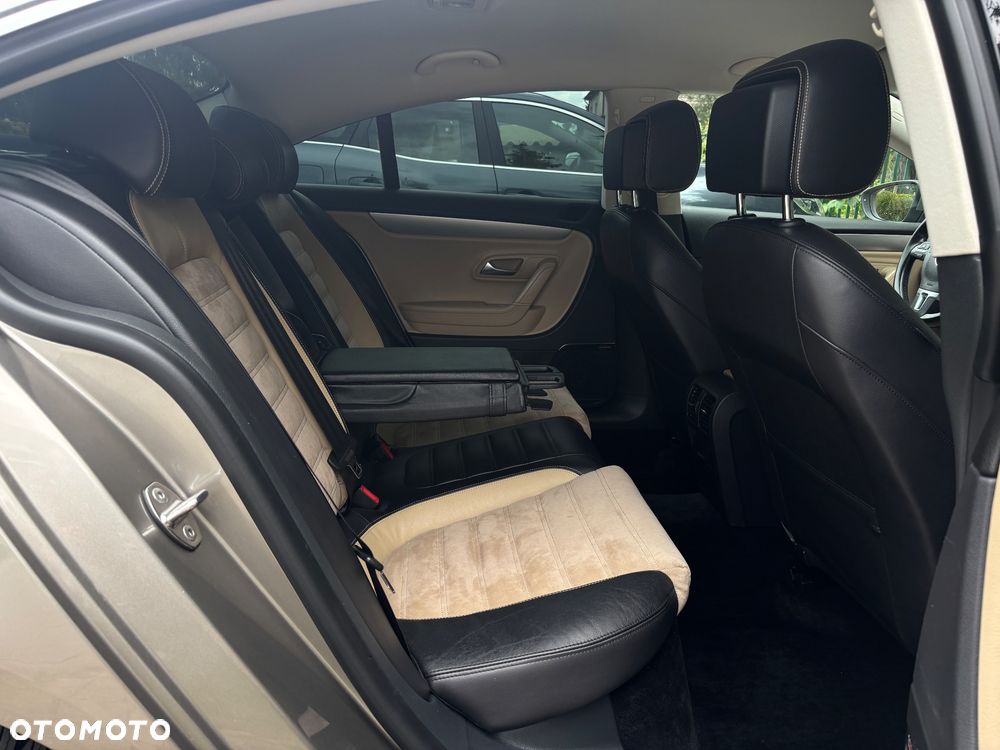 Volkswagen CC 2.0 TDI BlueMotion Technology - 21