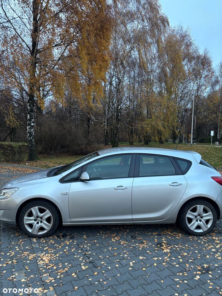 Opel Astra 1.4 Turbo - 8