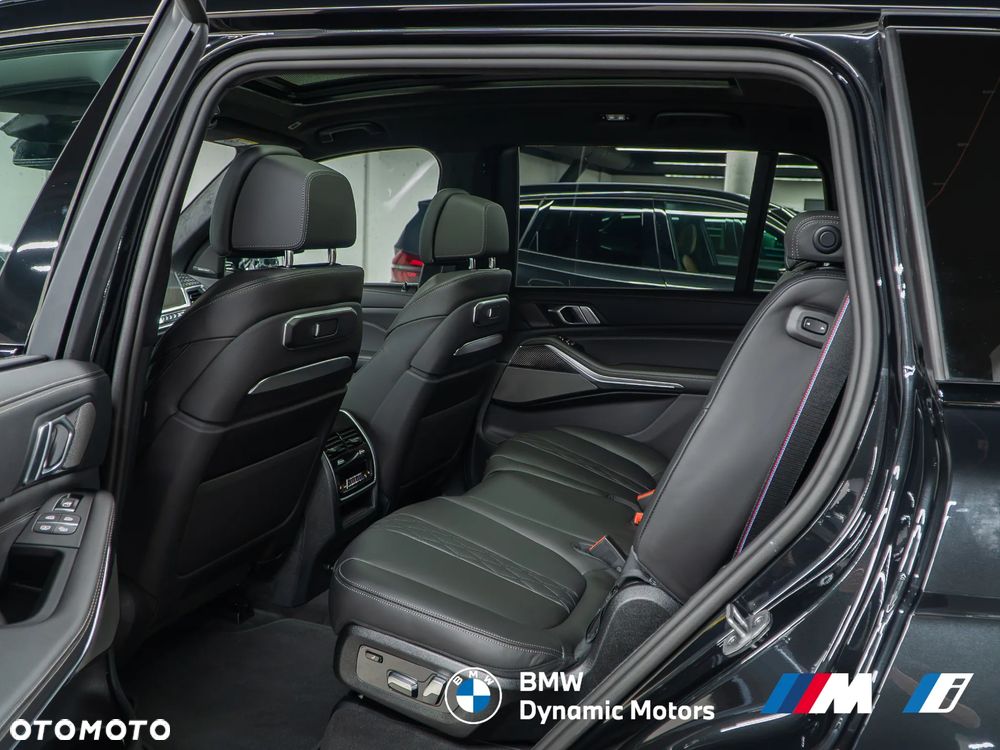 BMW X7 - 26
