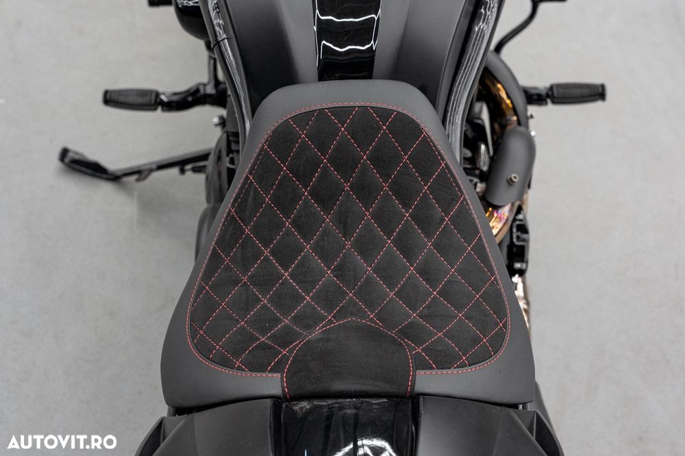 Harley-Davidson VRSCD Night Rod - 6