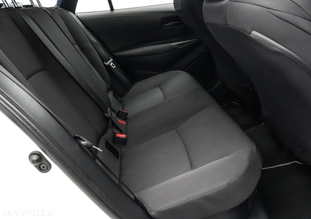 Toyota Corolla 1.8 HSD Dynamic - 16