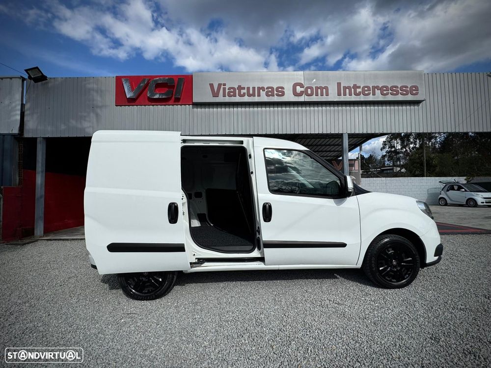 Fiat Doblo 3 lugares iva Dedútivel - 11