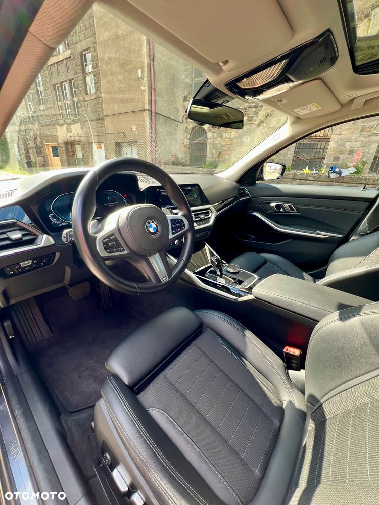 BMW Seria 3 330e PHEV xDrive - 17