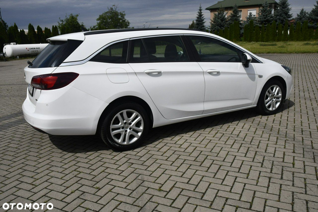 Opel Astra - 10